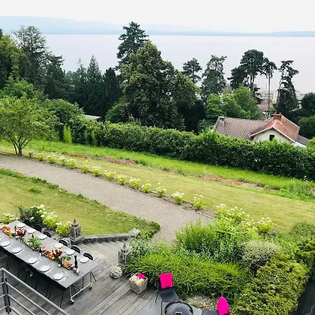 Heart Of Swimming Pool إفيان ليه با